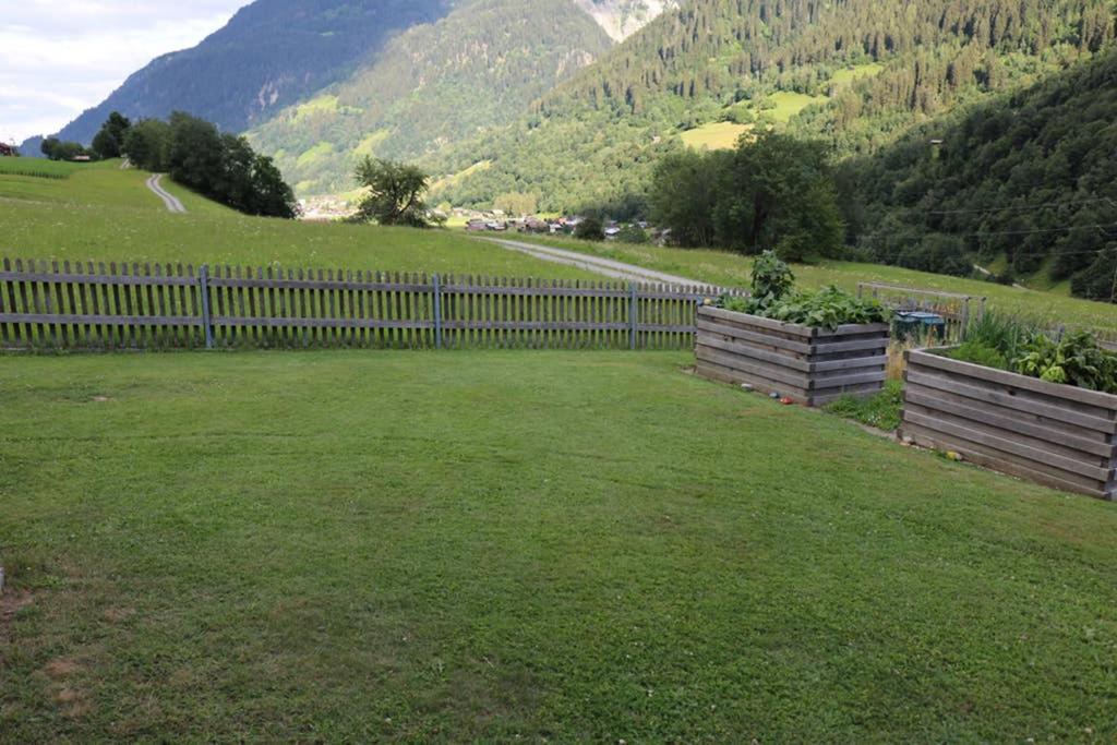 Ferienwohnung Fuer 5 Personen In Cumpadials, Inmitten Der Surselva Sumvitg Exteriér fotografie